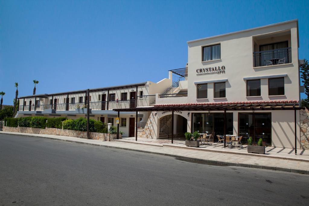 Crystallo Apartments Paphos Eksteriør billede