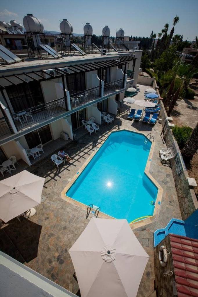 Crystallo Apartments Paphos Eksteriør billede